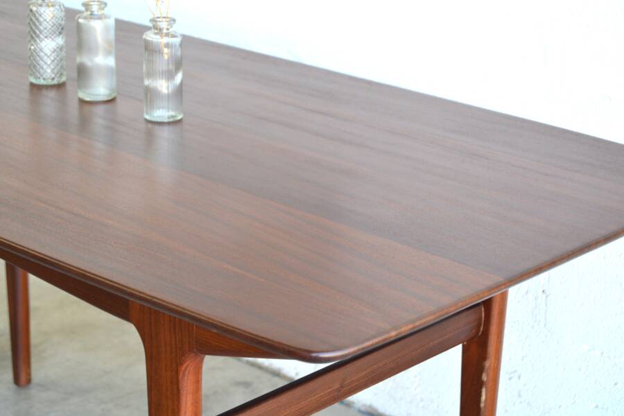 Table à repas en teck par Younger * 167 cm