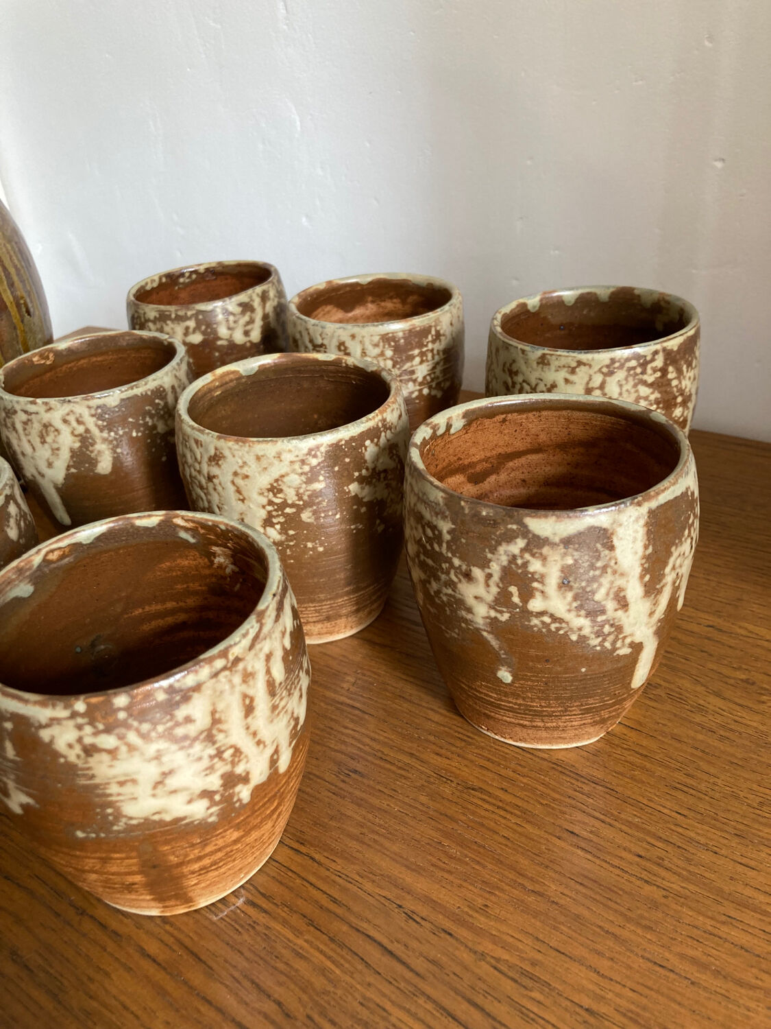 Terracotta and gray orangeade service