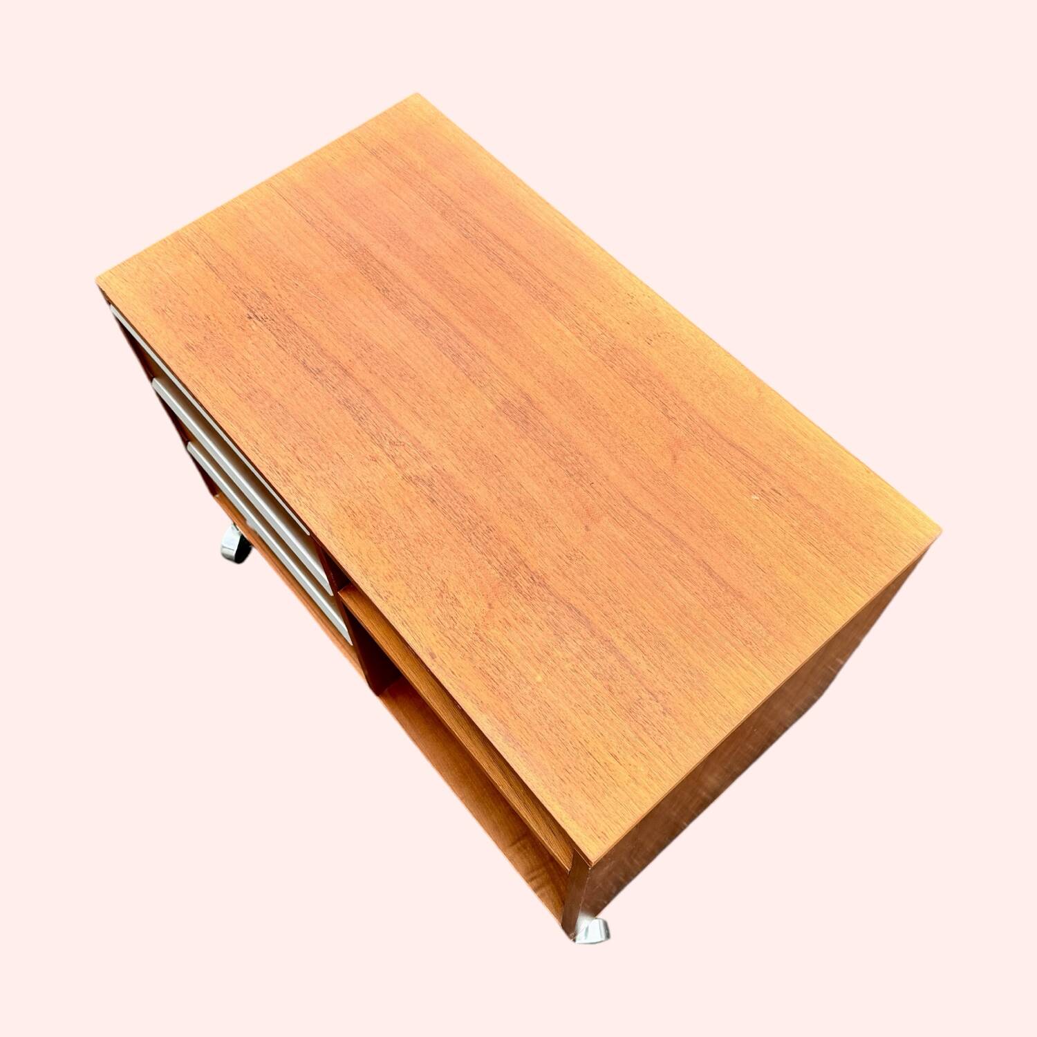 Vintage 70s design low cabinet