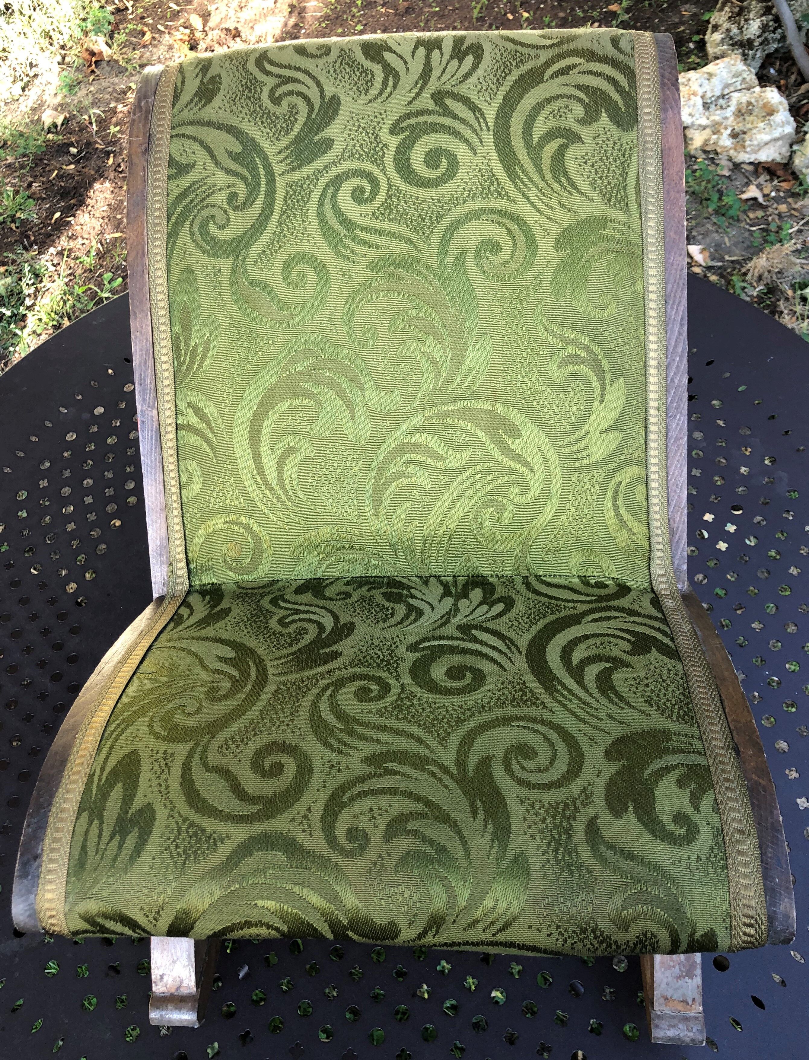1950s footstool in carved wood and satin green patterned velvet