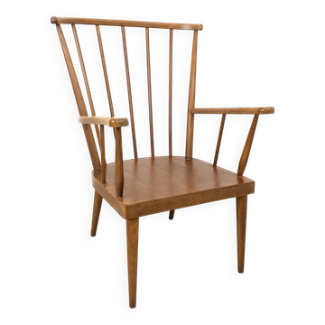 Vintage wooden armchair Baumann model Éventail from the 1960s.