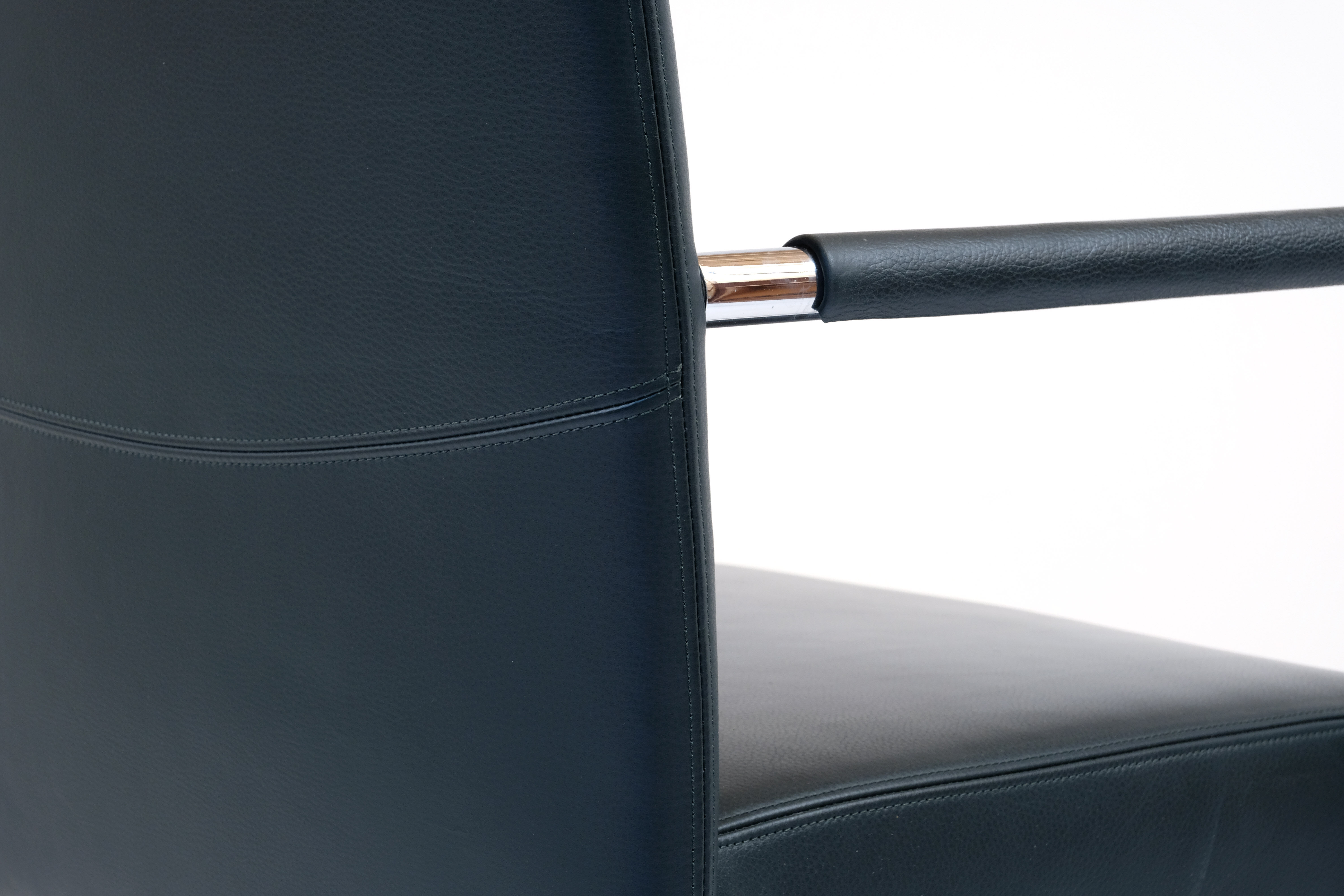 Pair of Walter Knoll armchairs edition Ligne Jason model 1519