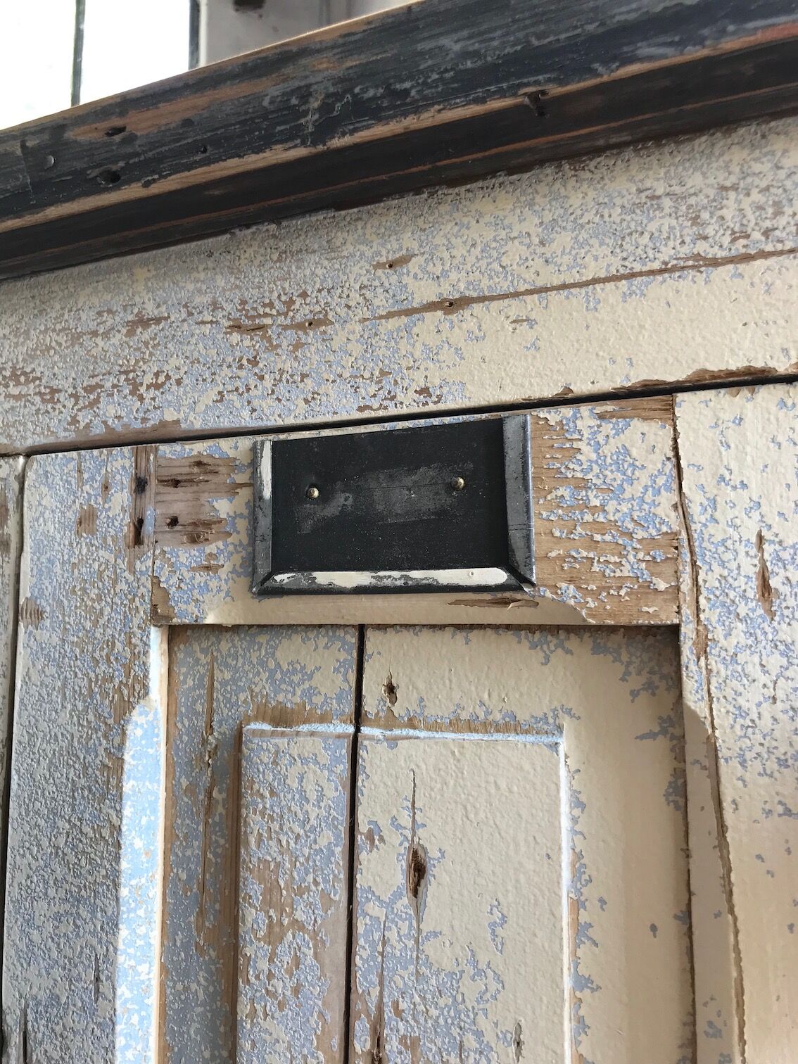 Wooden workshop vestiary