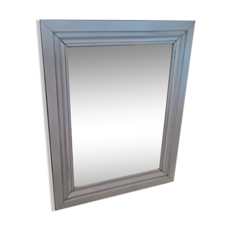 Beveled mirror