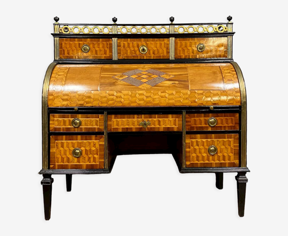 Secrétaire a cylindre à gradin époque Louis XVI en bois nobles