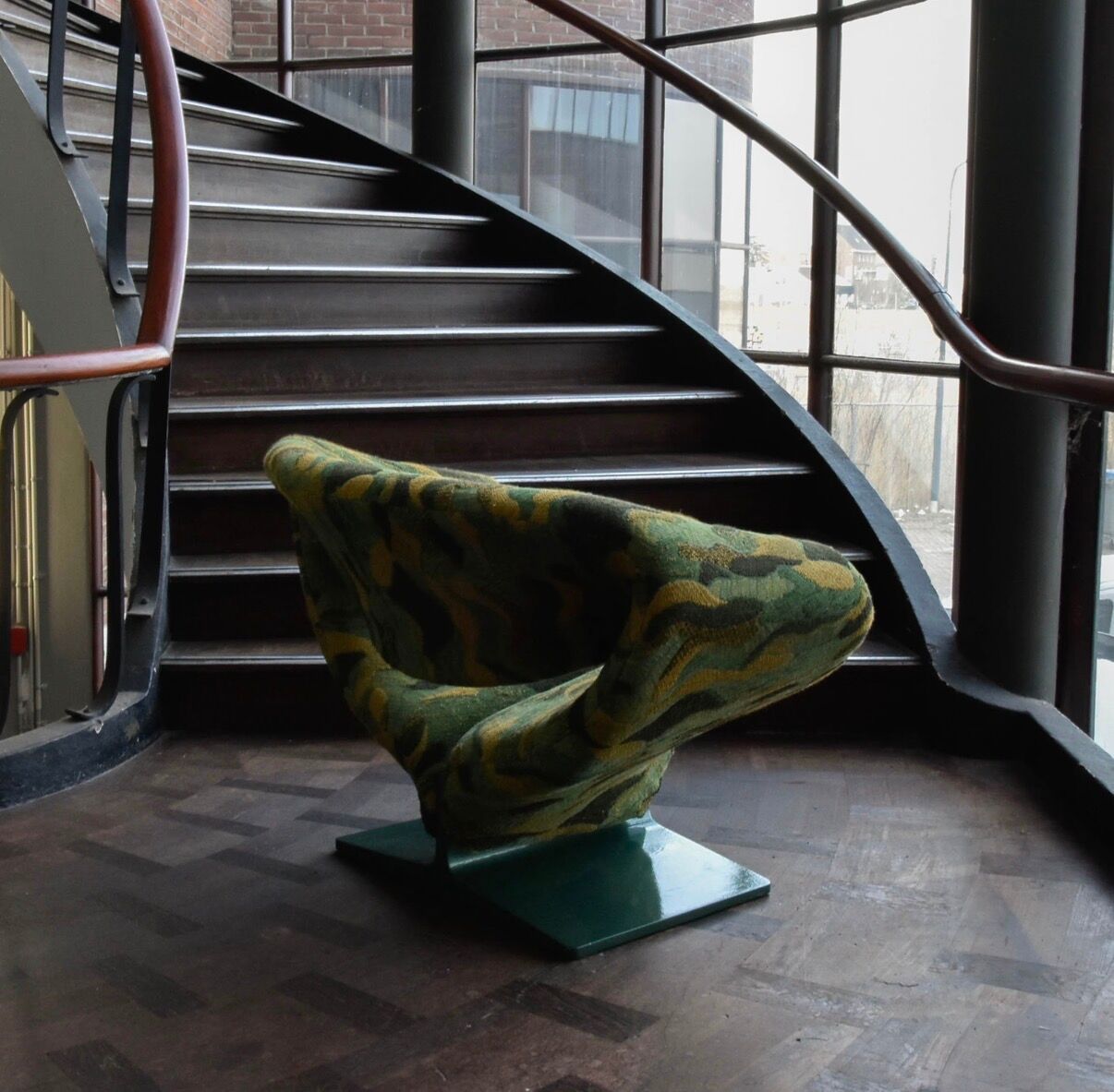 Artifort Ribbon chair