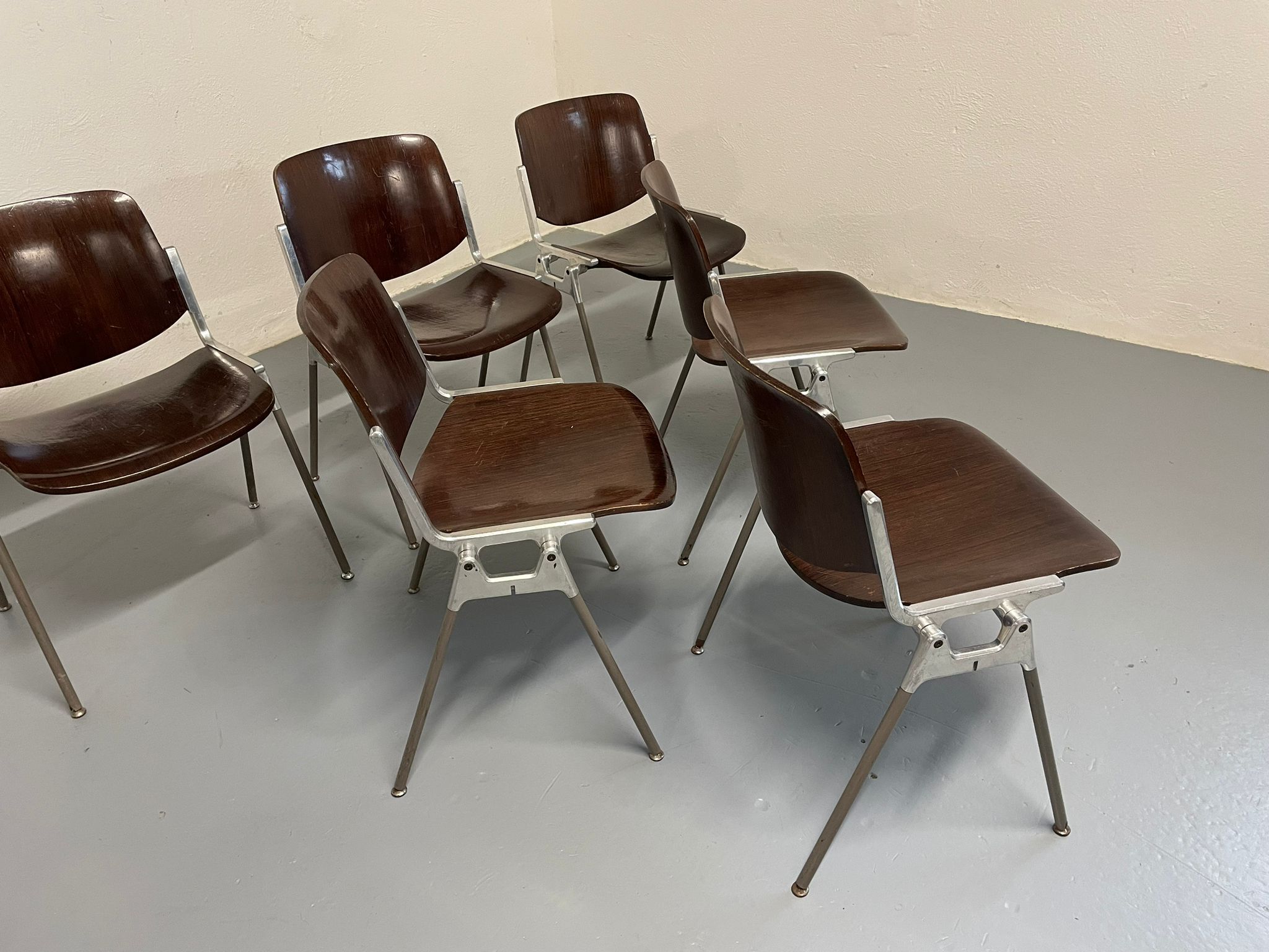 Set of 6 DSC106 dining chairs by Giancarlo Piretti for Castelli