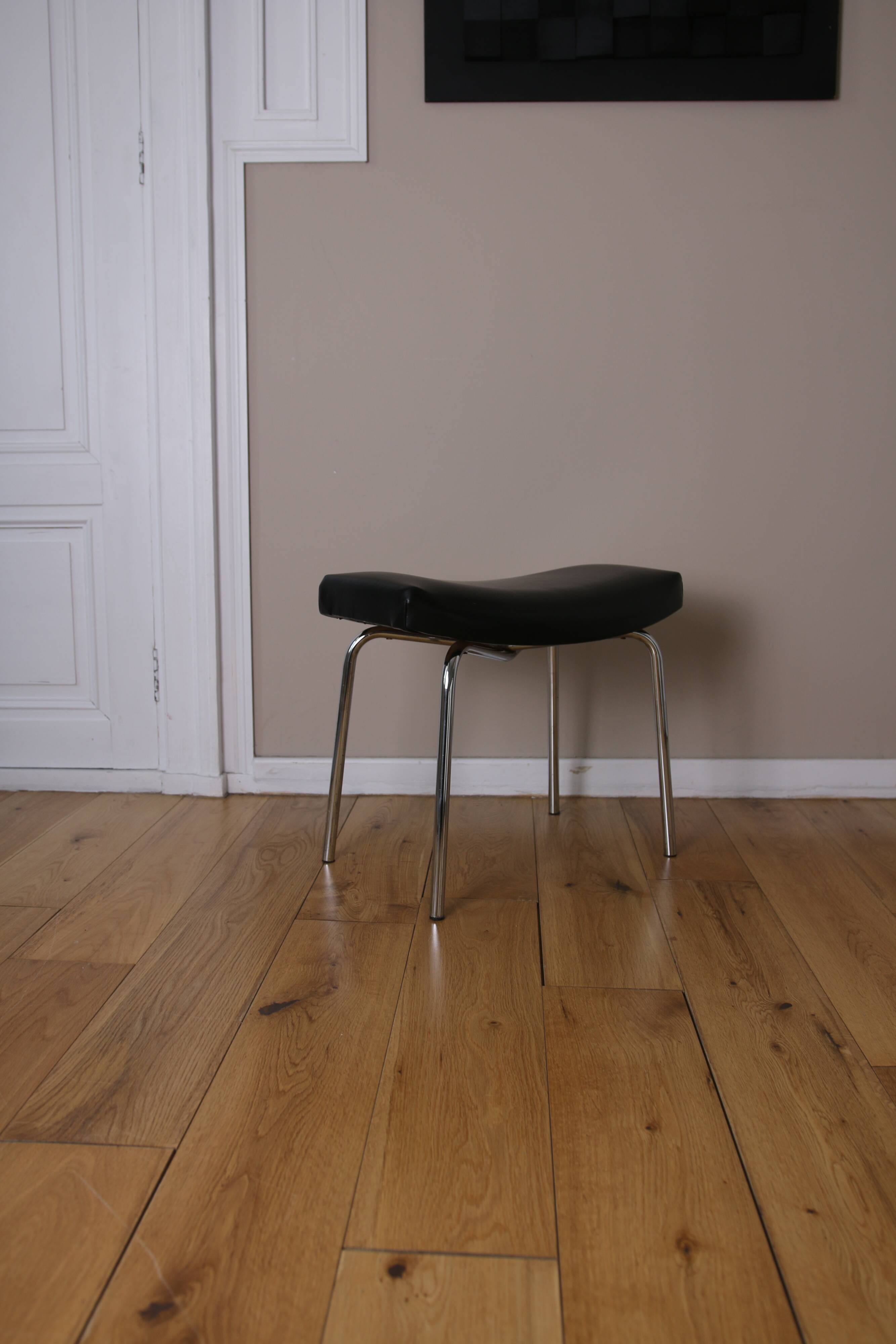 Stool, Footrest “Bull” Pierre Guariche, Meurop, 1950-60