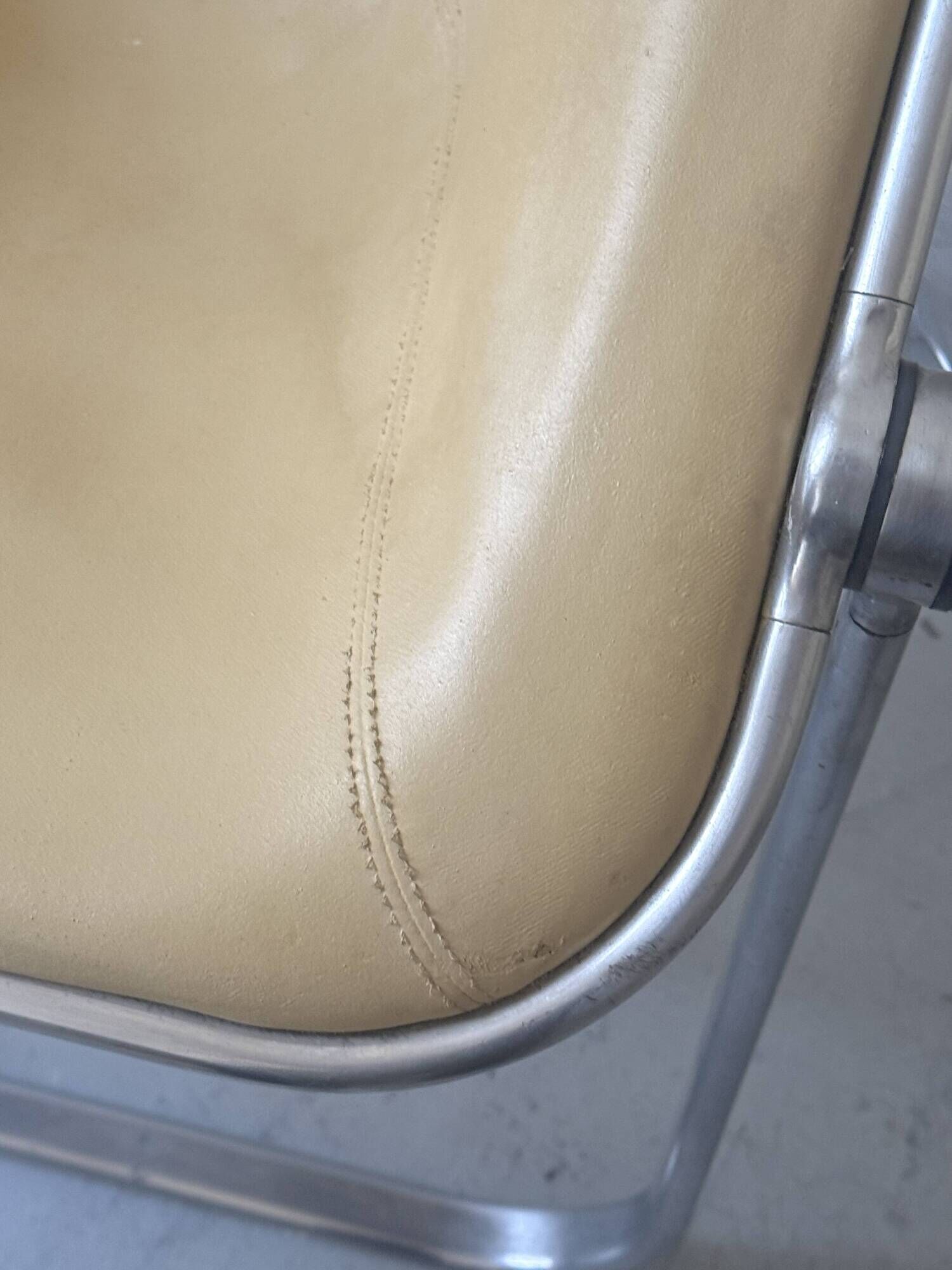 Plona Armchair in Beige Leather & Chrome by G. Piretti for A. Castelli, 1970s design