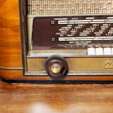 Radio Clement in wood