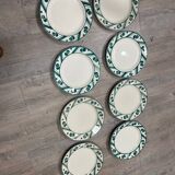Set of 8 plates