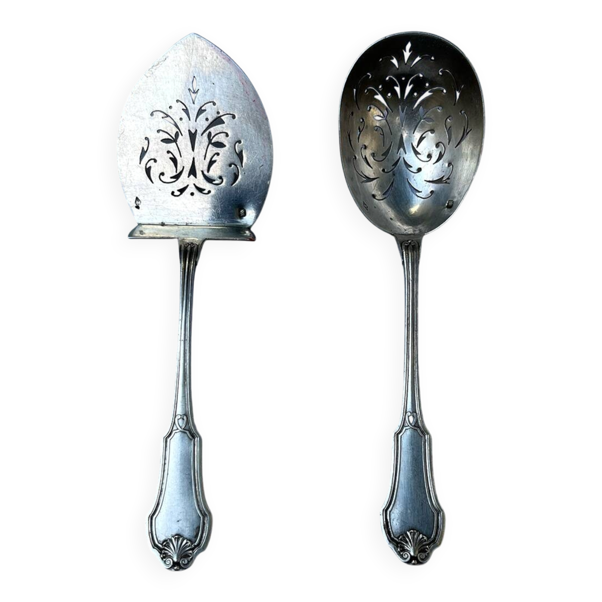 Pelle et cuillère saupoudreuse