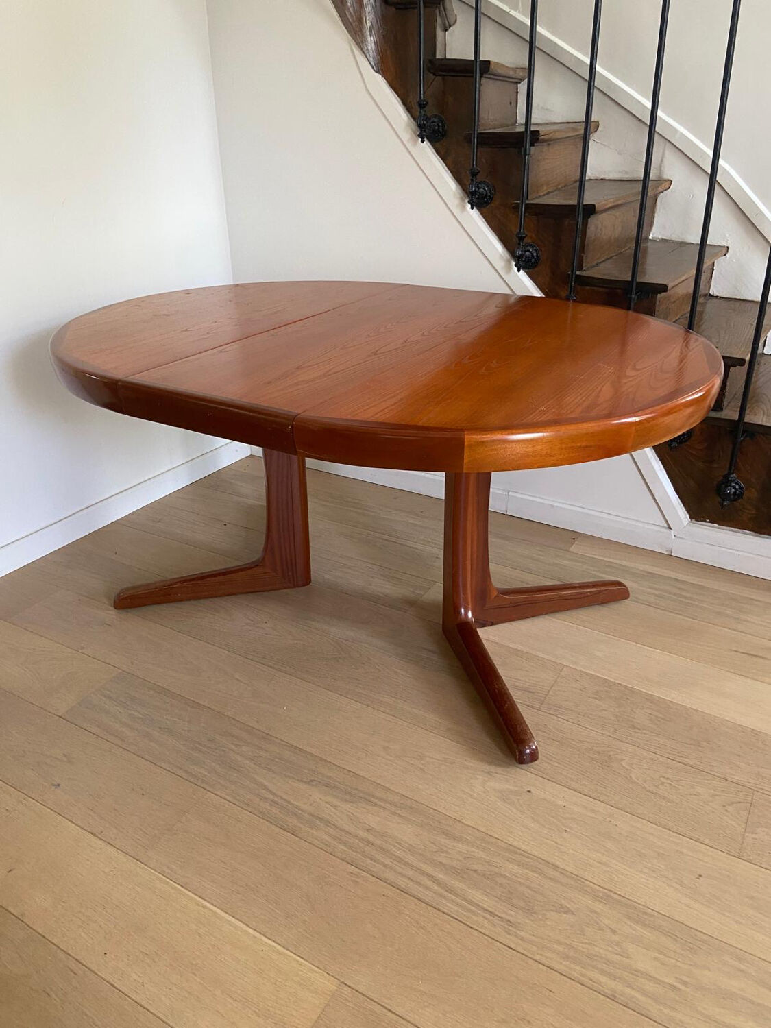 Baumann table with extensions