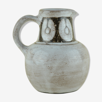 Pitcher to the geometric decoration of Michel Anasse