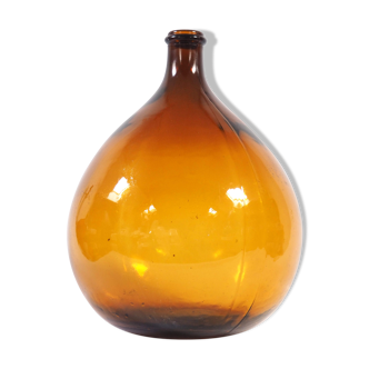 Demijohn amber