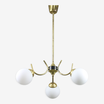 Italian Mid-century Brass and Opaline Glass Chandelier