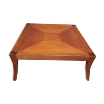 Square coffee table in veneer wood