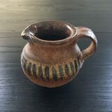 Pitcher sandstone striped decoration