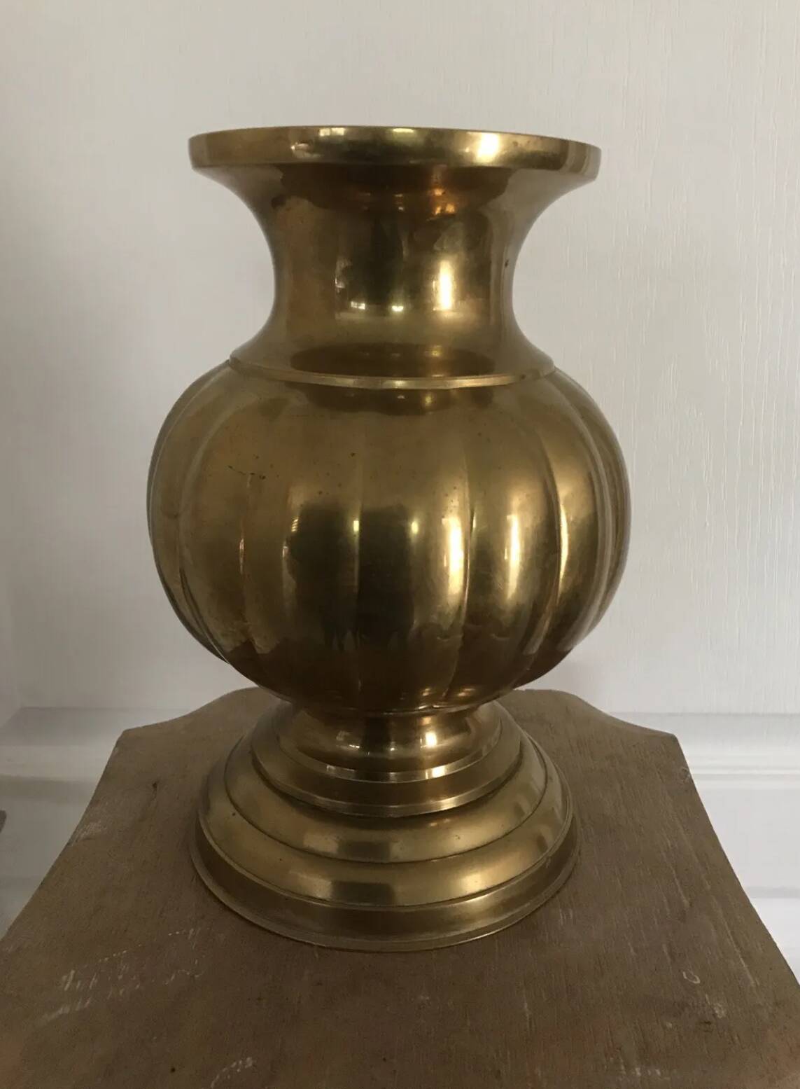 Vintage ball shape vase with godron in brass