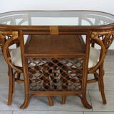 Rattan set with table and two armchairs.