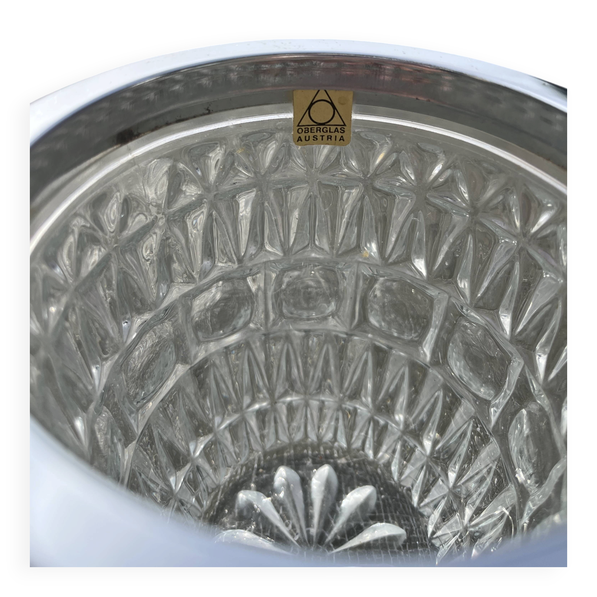 Oberglas Austria ice bucket from the 1960s in very good condition.