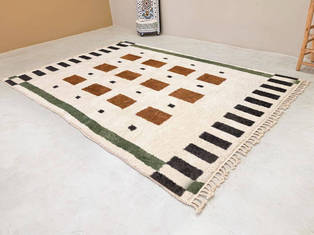 Magnificent handcrafted rug 250cm x 150cm