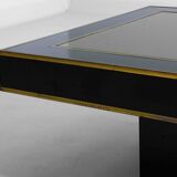 Table basse en bois laminé noir, plateau miroir et laiton, Italie années 1980