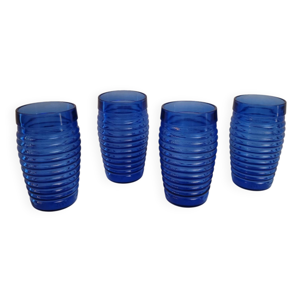 4 verres bleu cobalt en verre moulé, années 1970