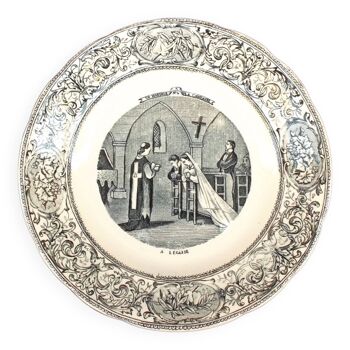 Decorative porcelain plate of gien "a wedding" n ° 6 at the church
