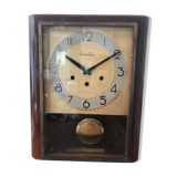 Old Clock Vedette