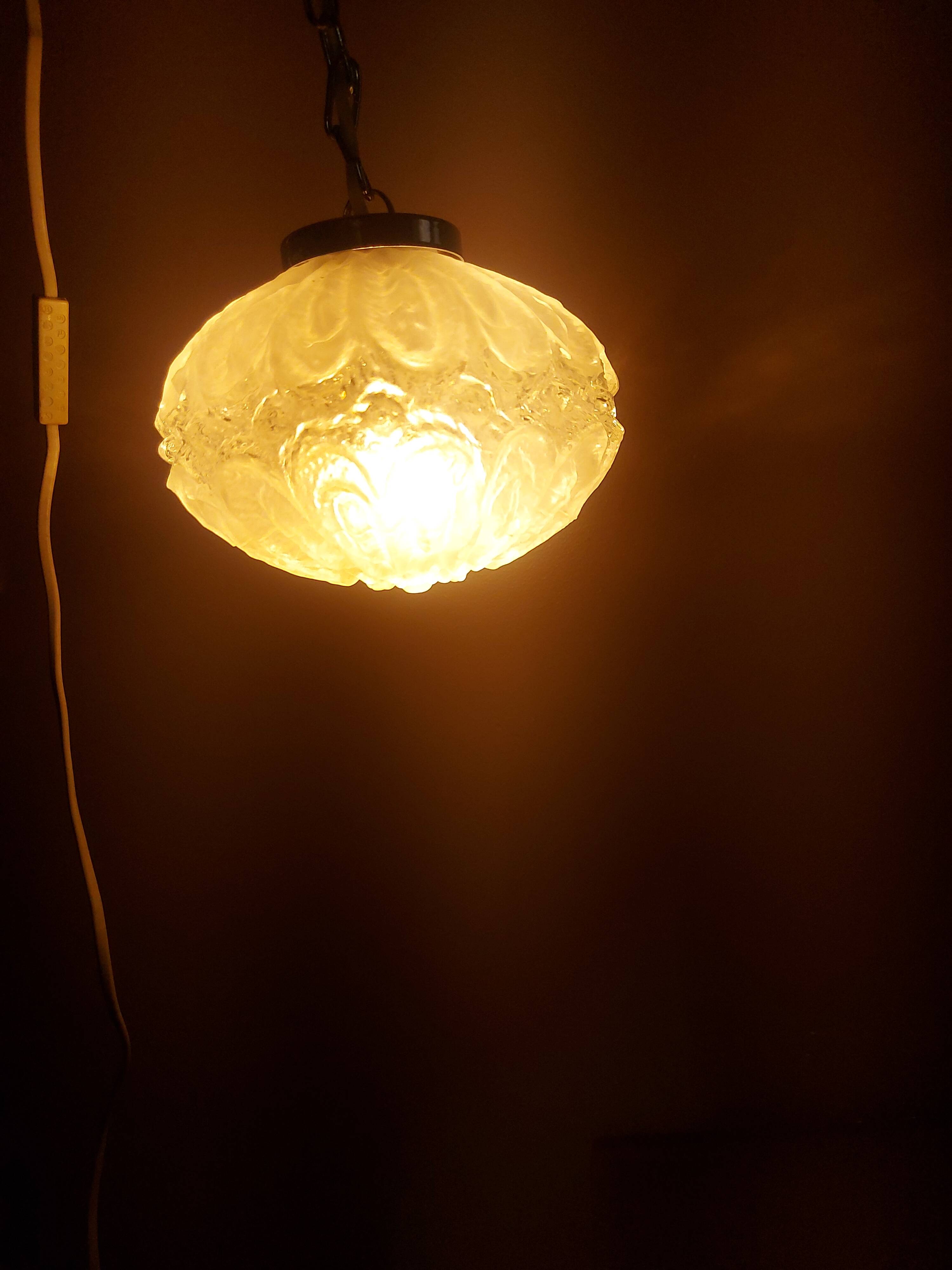 Art deco chandelier suspension