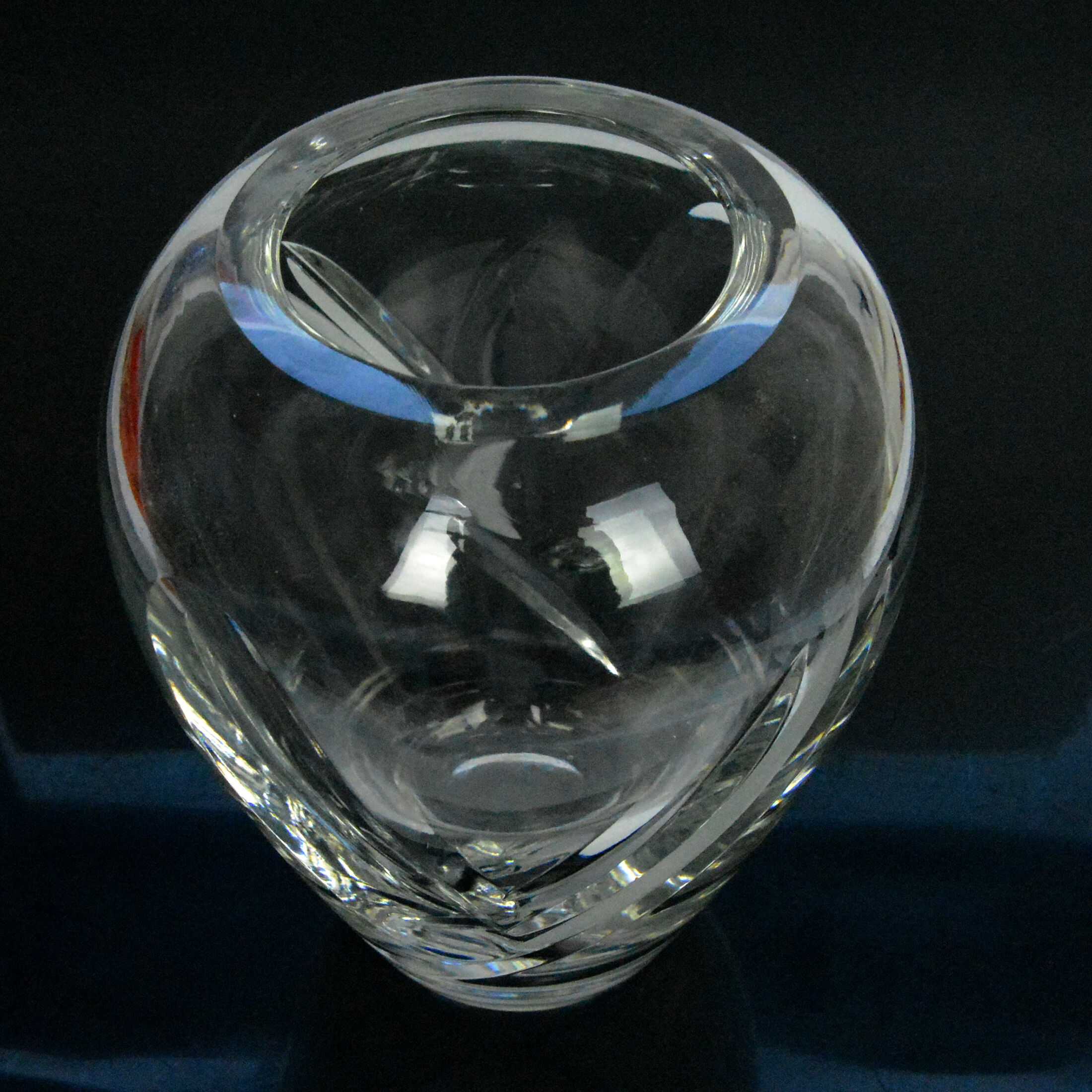 1980s crystal vase, Royal Doulton, UK