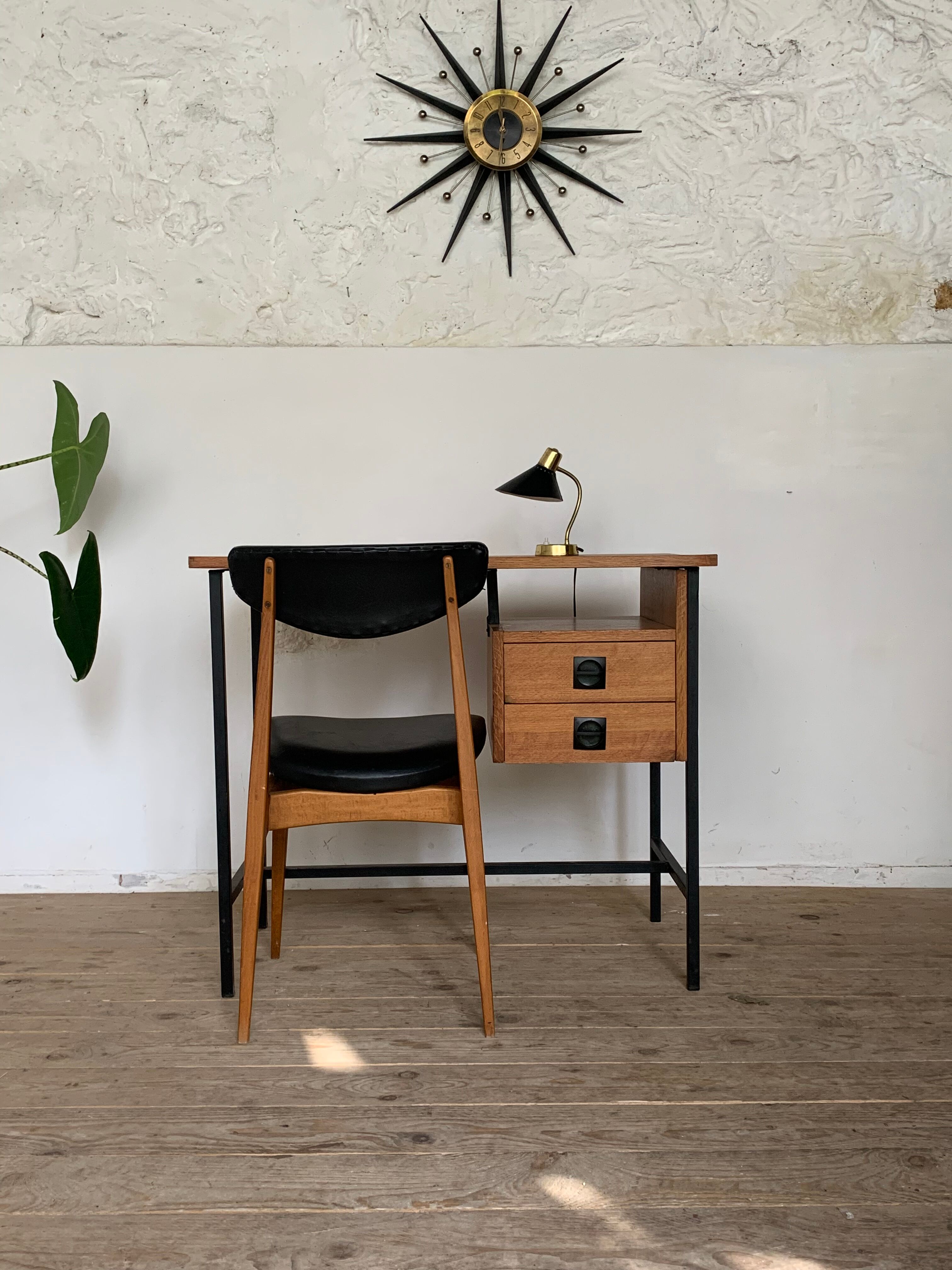 Bureau moderniste en chêne vintage