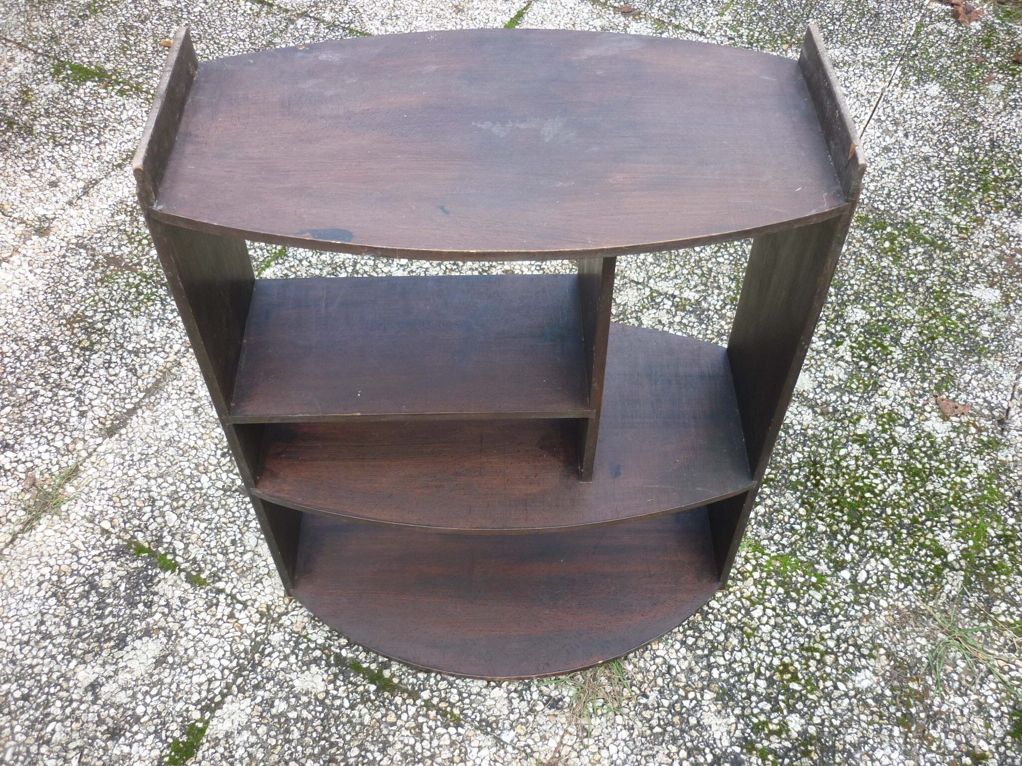 Art-Deco oval brown harness with shelves