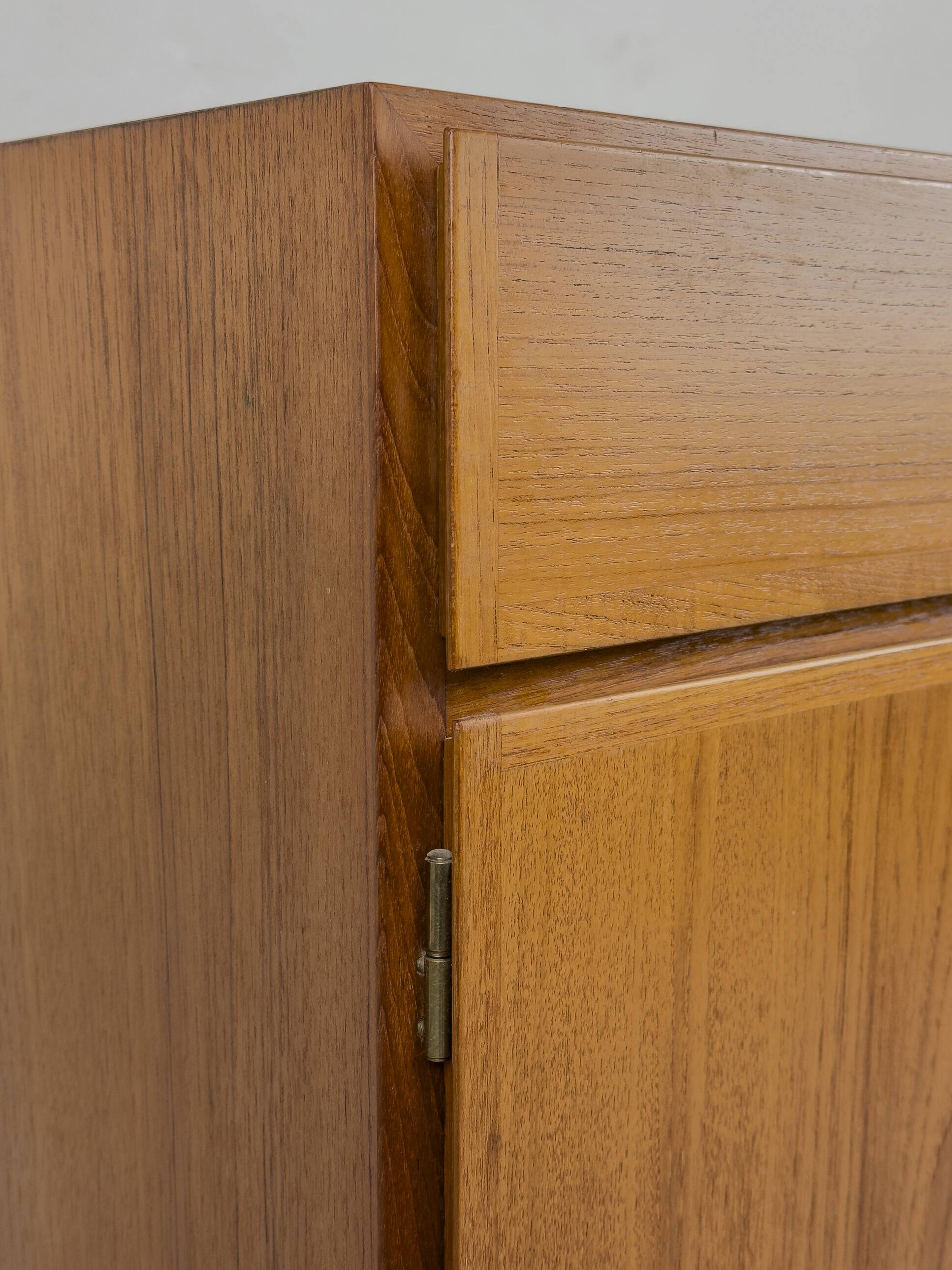 Armoire en teck avec tiroir d'Omann Jun, années 1960