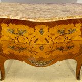 Curved chest of drawers Louis XV style in marquetry