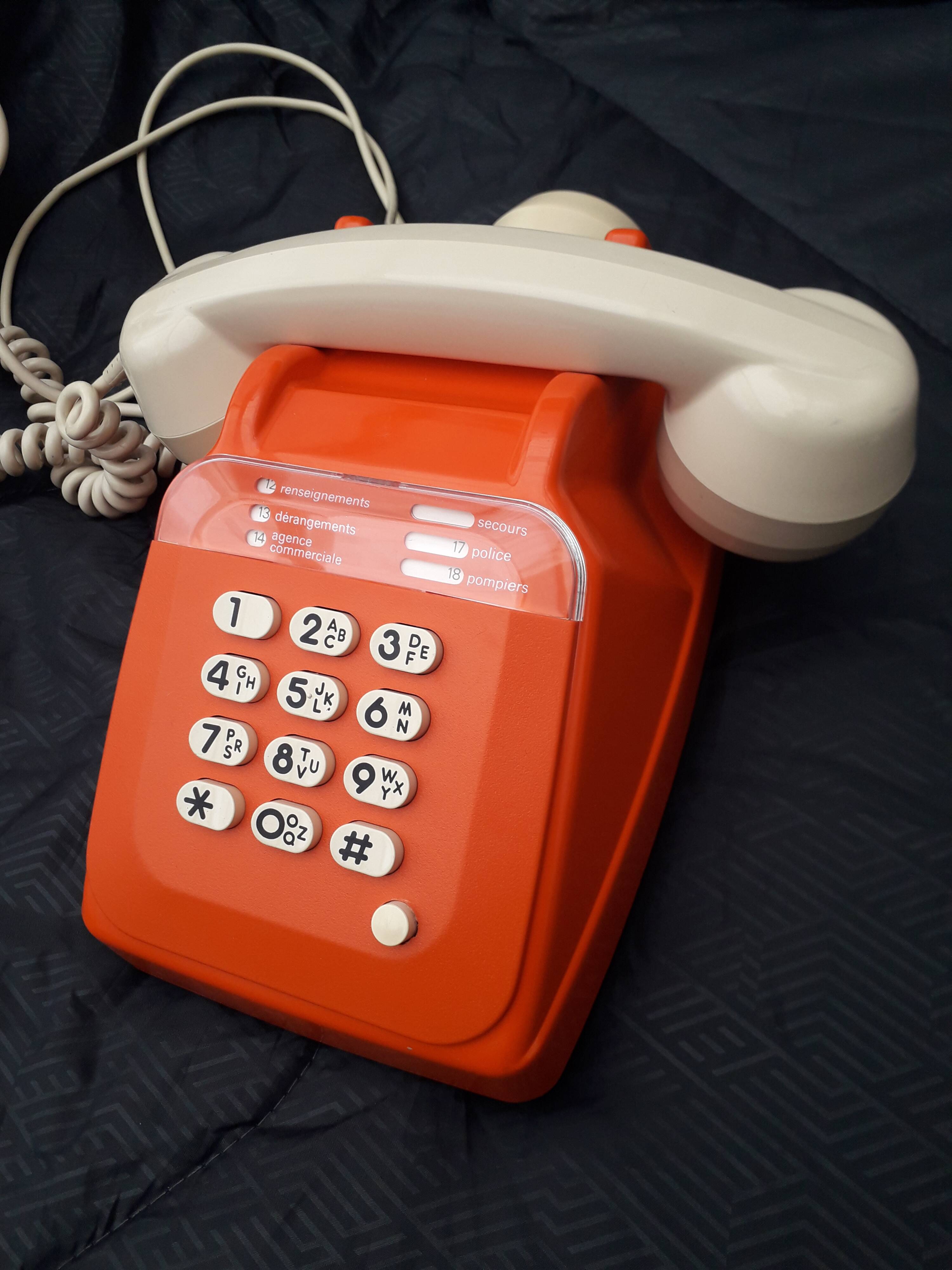 Vintage orange phone S63 Socotel keyboard