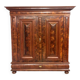 Armoire Hollandaise époque Louis XIII (XVIIe siècle) en marqueterie