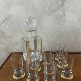 Carafe and 7 liqueur glasses