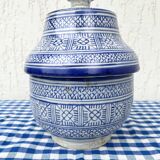 Antique covered butter pot "jobbana" from Morocco, Fes, signed Serghini.