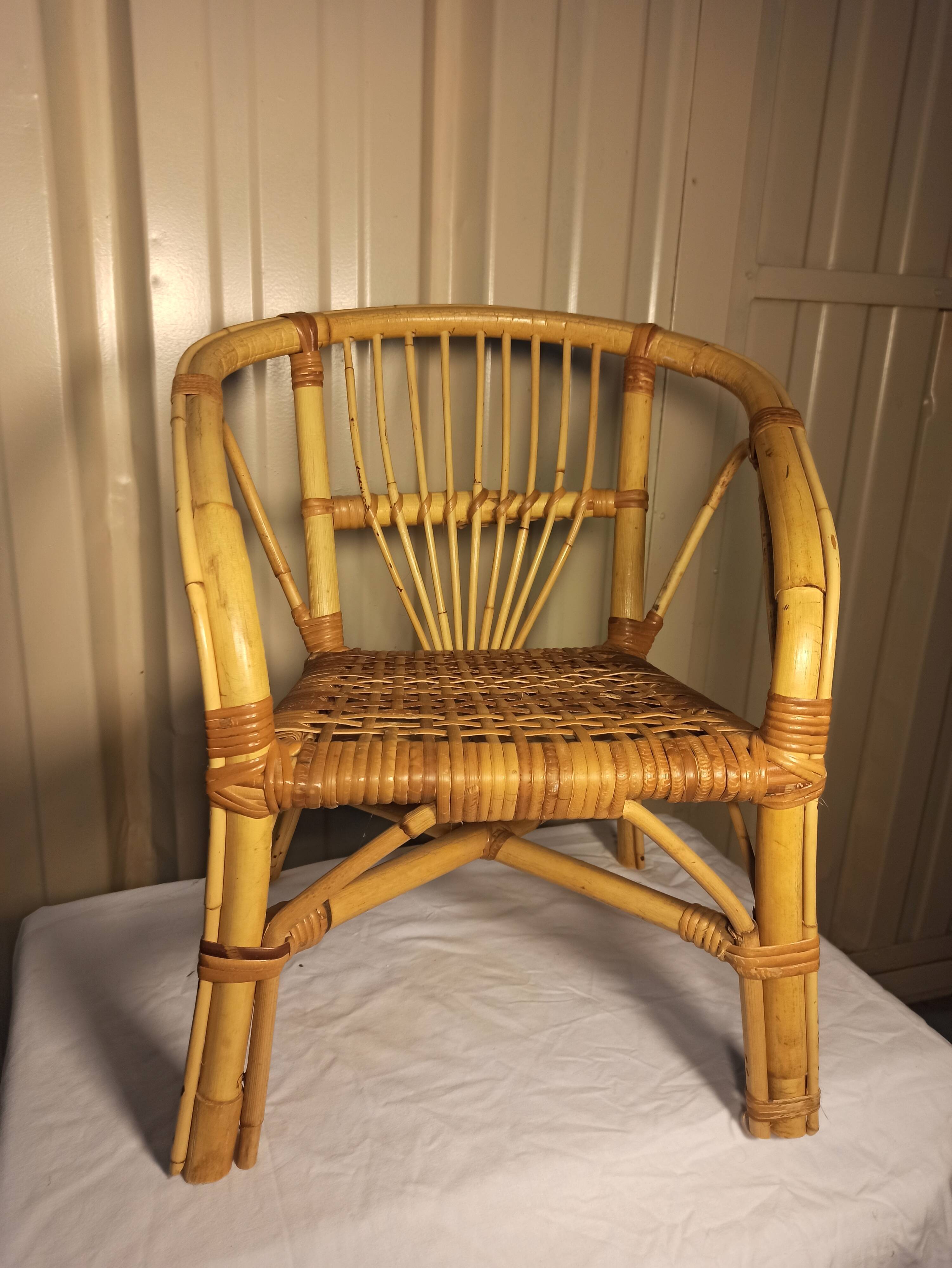 Fauteuil rotin enfant