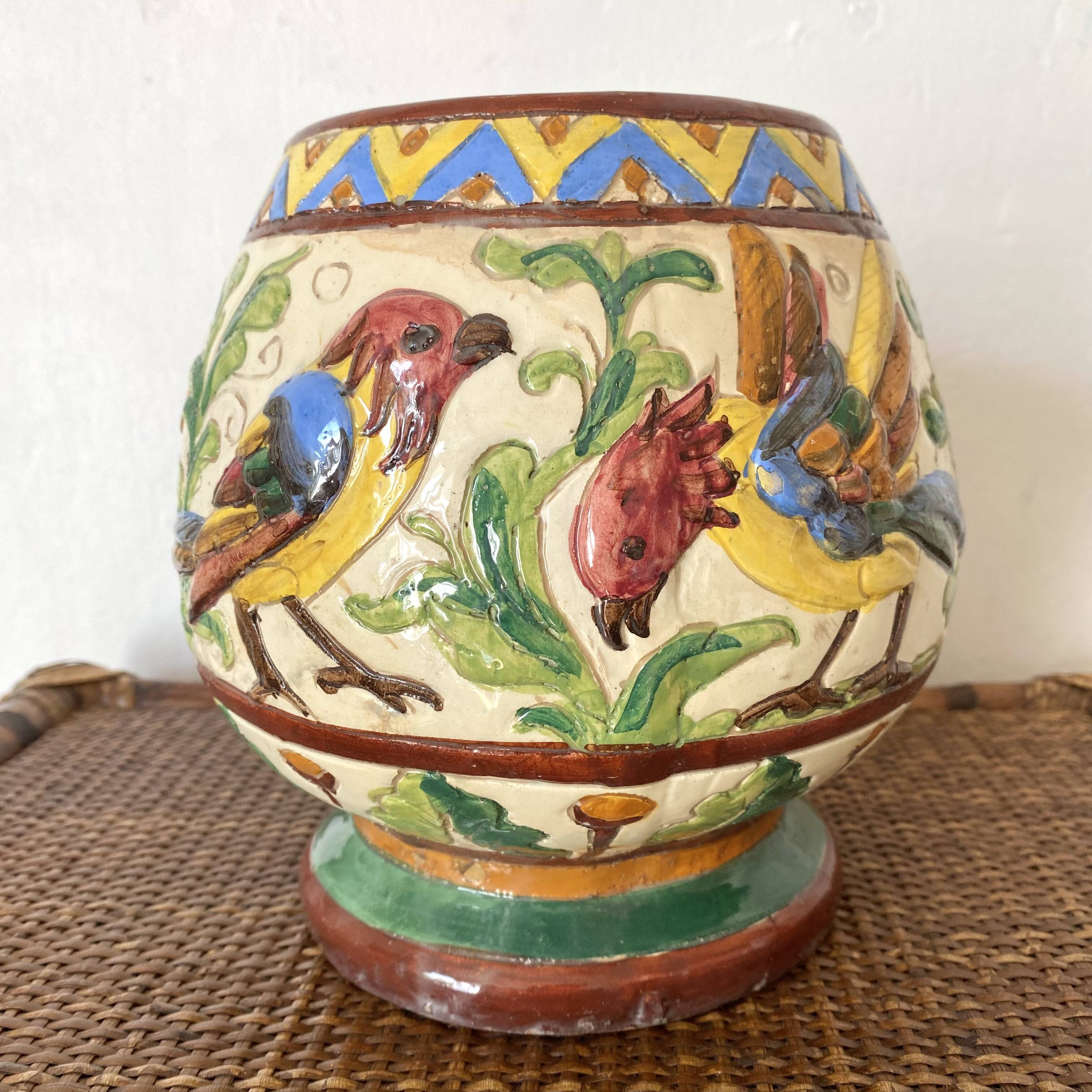 Ceramic pot, Perugia Italy, flower and bird decoration