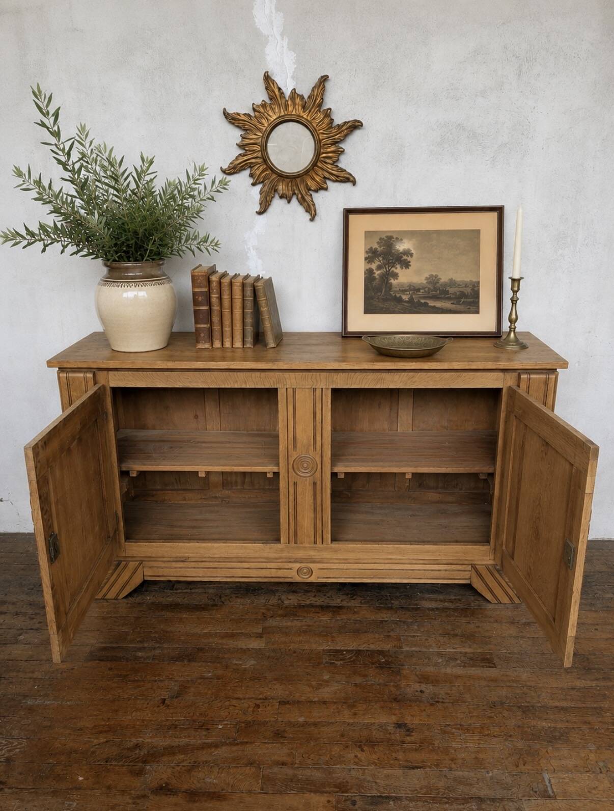 Buffet ancien en chêne massif sculpté – 180 x 48 x 100 cm