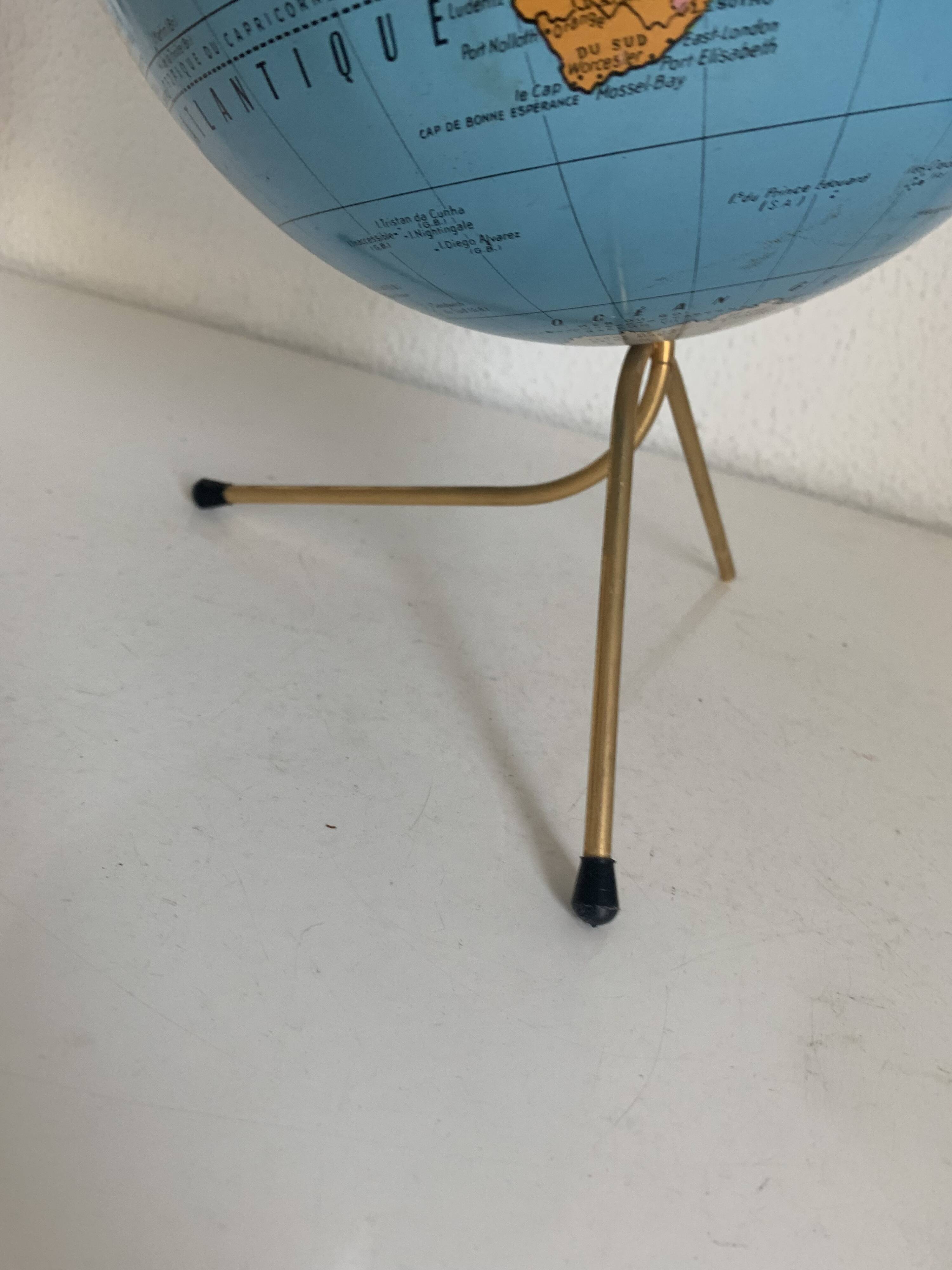 Vintage 1960s globe, Taride tripod, gold metal - 28 cm
