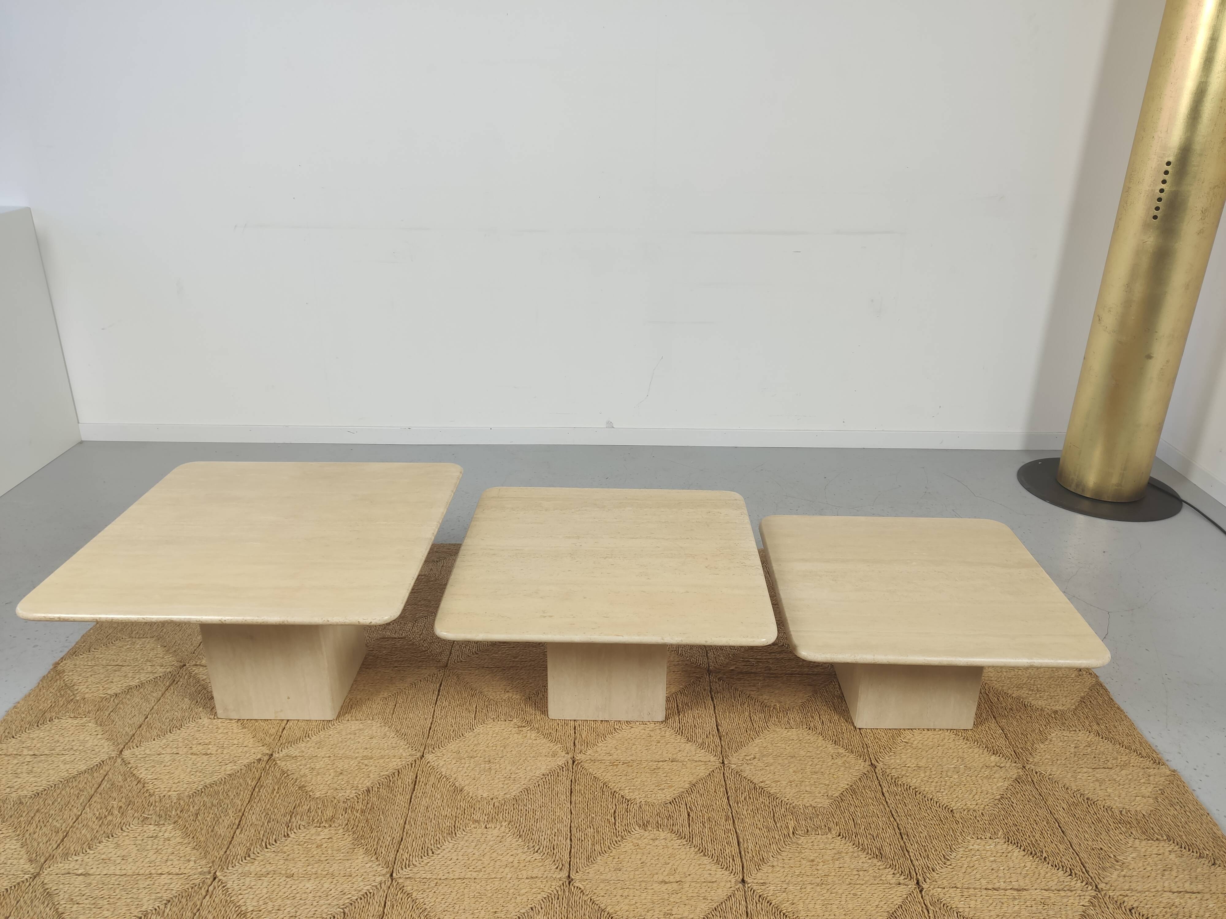 Table travertine 80s