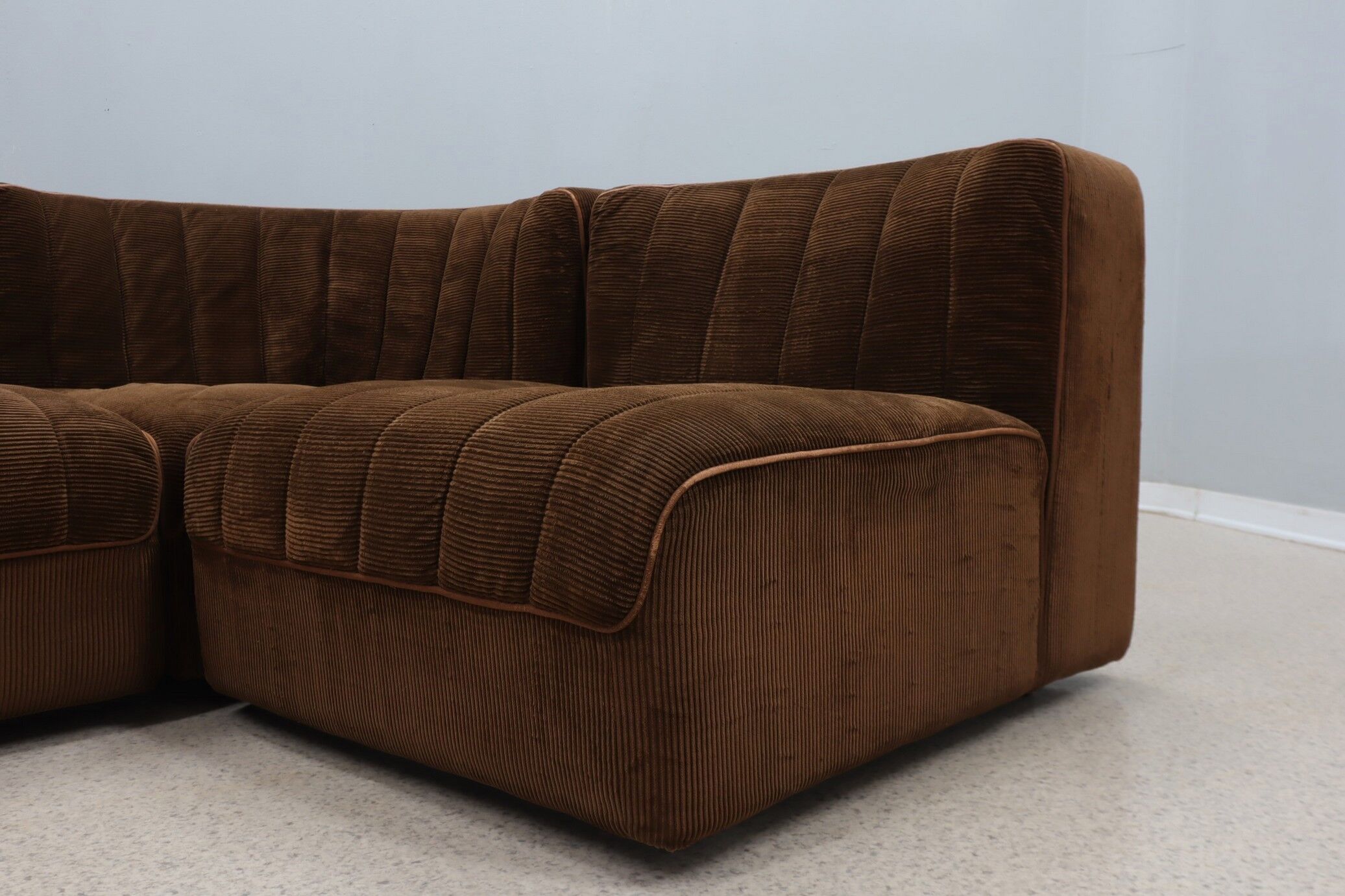 Canapé modulaire 9000 design Tito Agnoli, Arflex 1970s