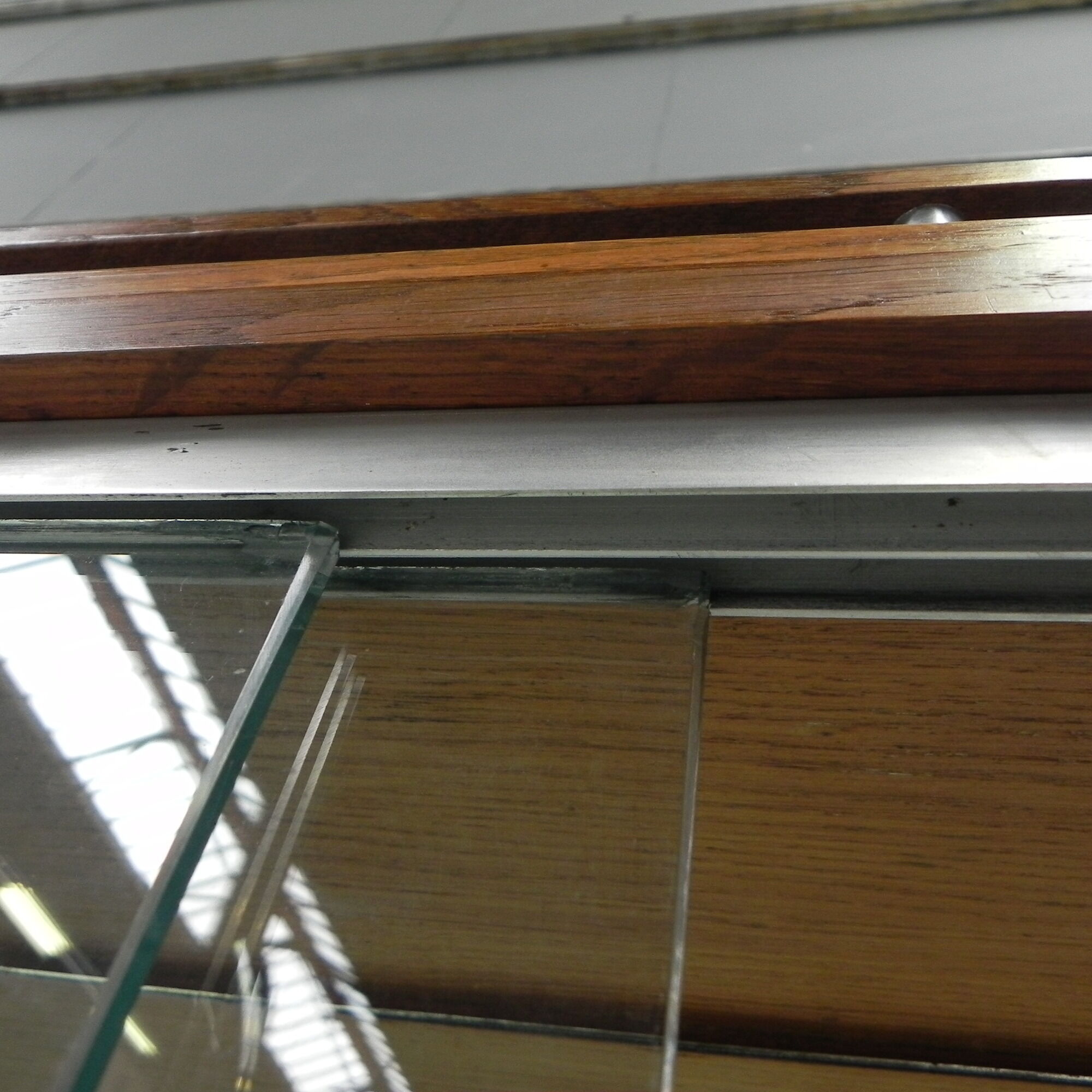 Large display cabinet with 2 sliding glass doors