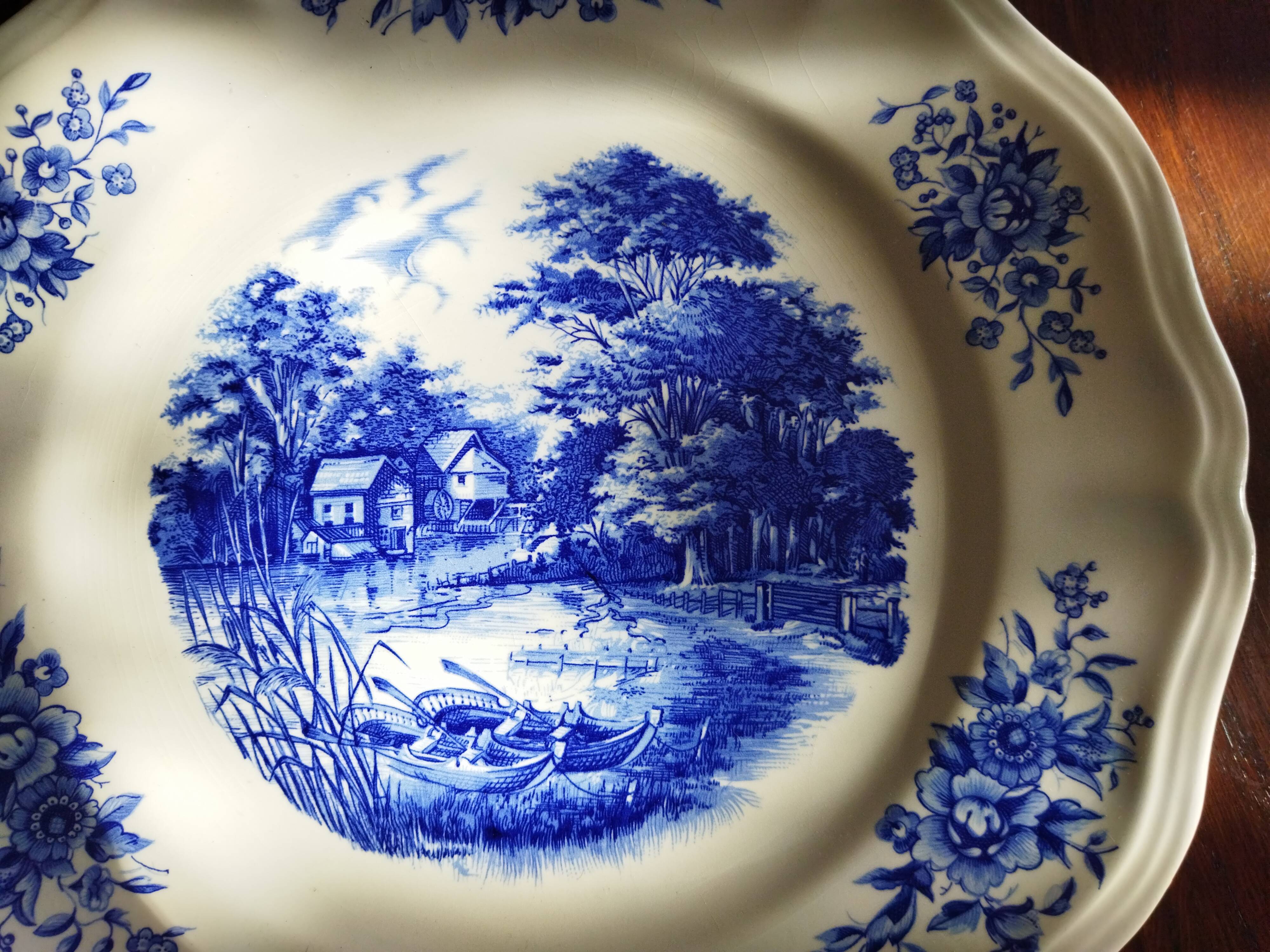 Six blue & white plates Gien, Villeroy & Boch, Sarreguemines, W.Adams (Tunstall) and K&G Luneville