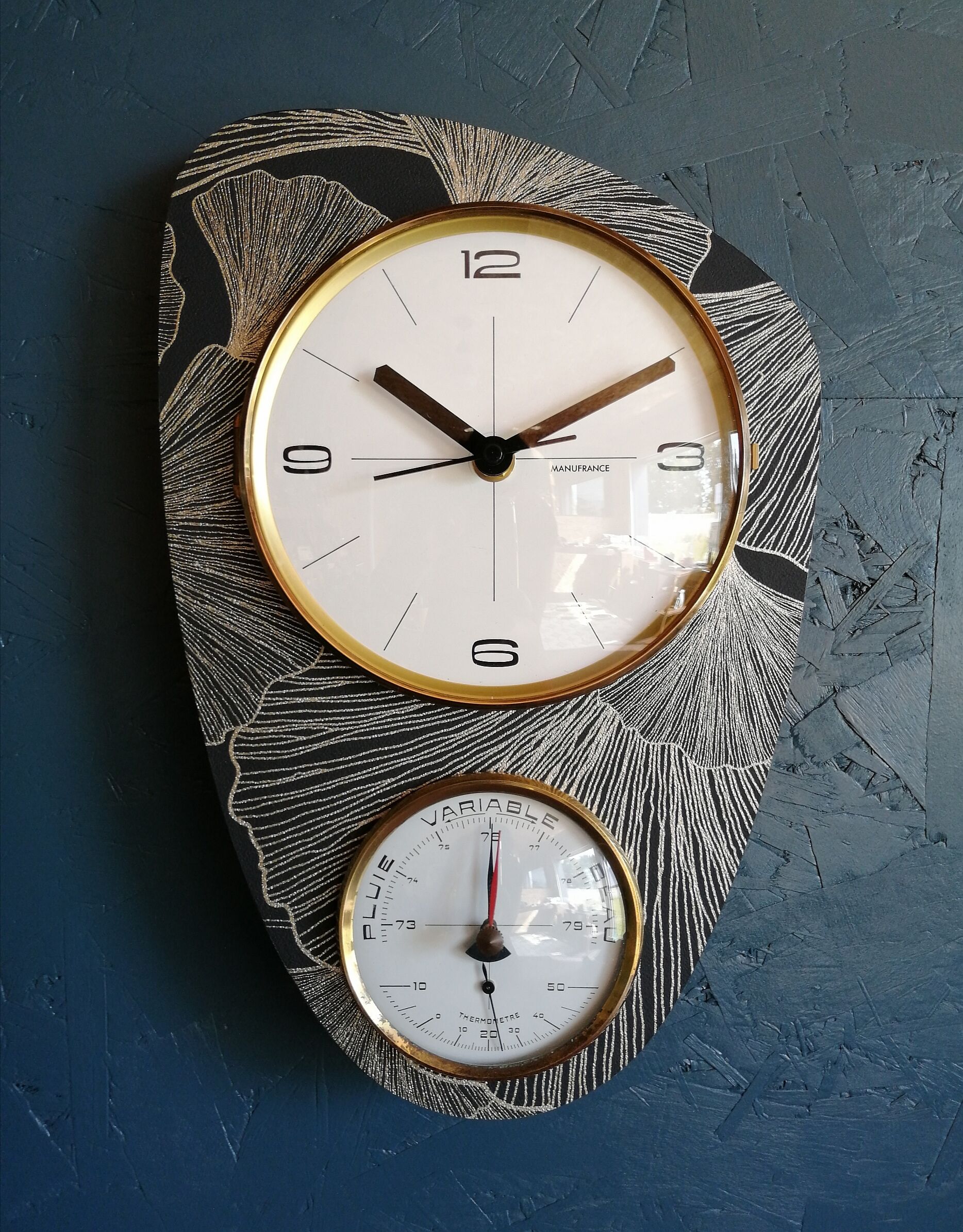 Clock vintage formica wall clock silent barometer "Manufrance"