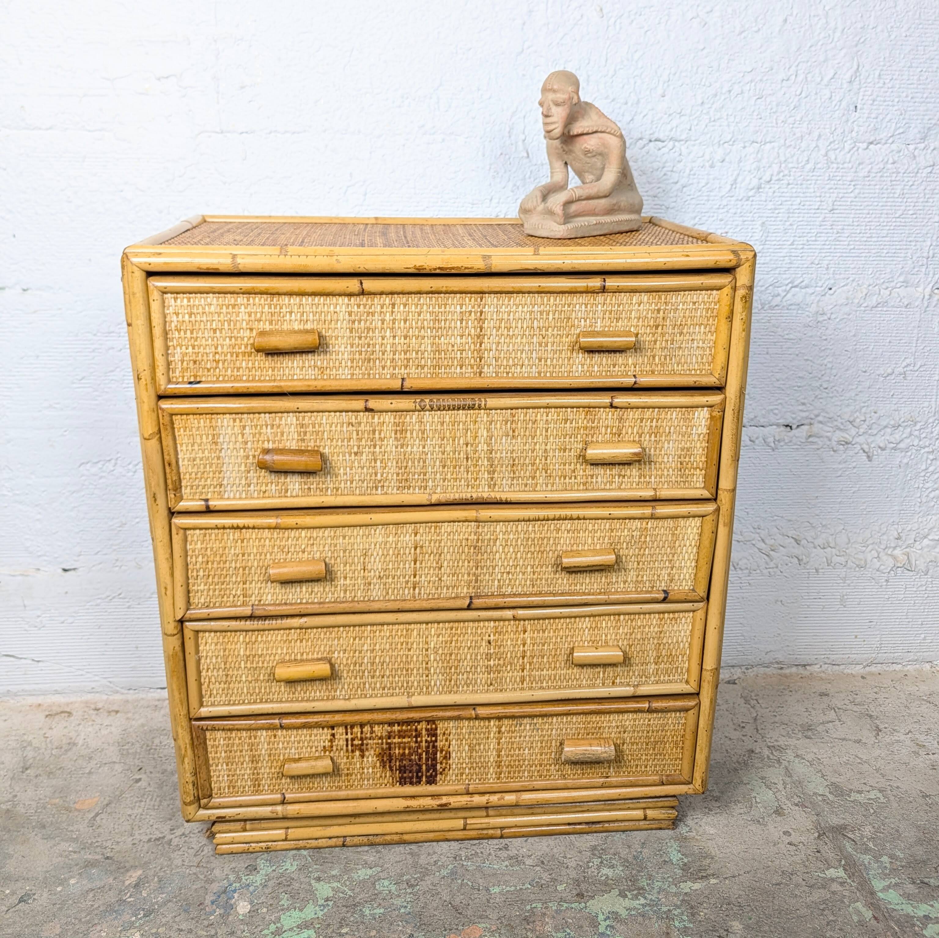 Light rattan chest of drawers with caning